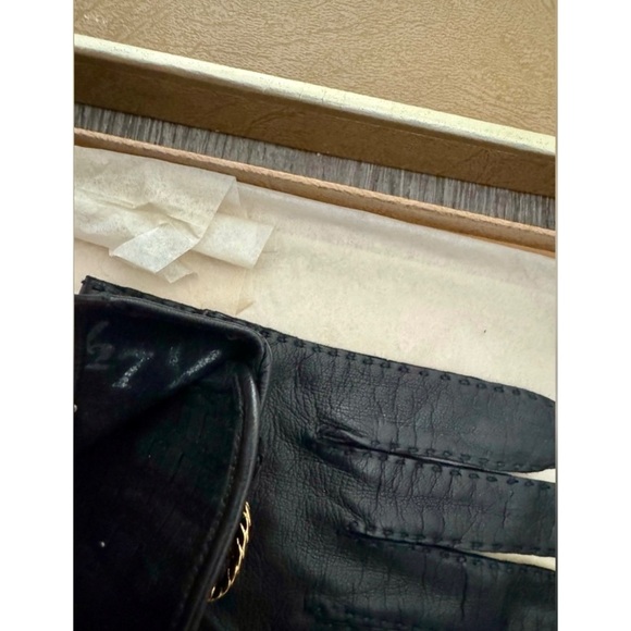 Gucci Vintage Woven Black Leather Gloves - Picture 3 of 5